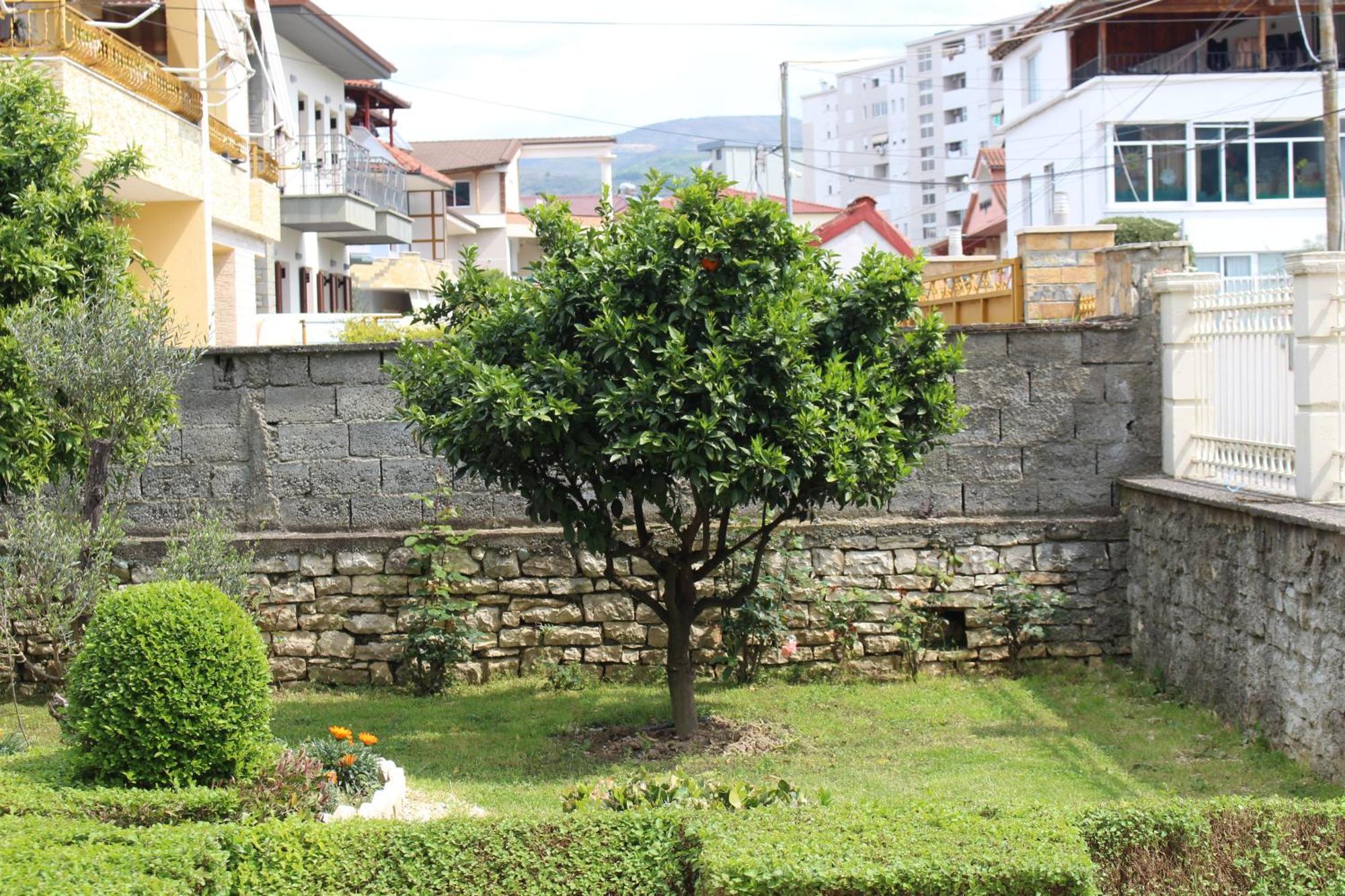 Hotel Vila Maledhi Berat Exterior foto